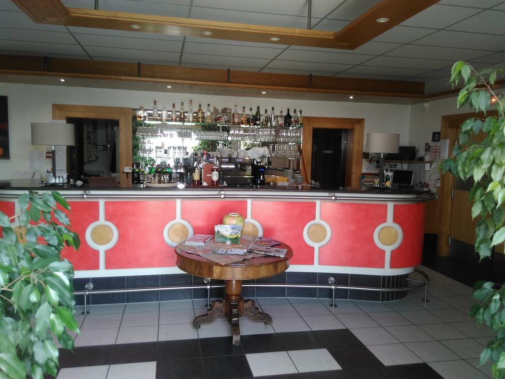 Les Logis D'Espale ソースハイム エクステリア 写真